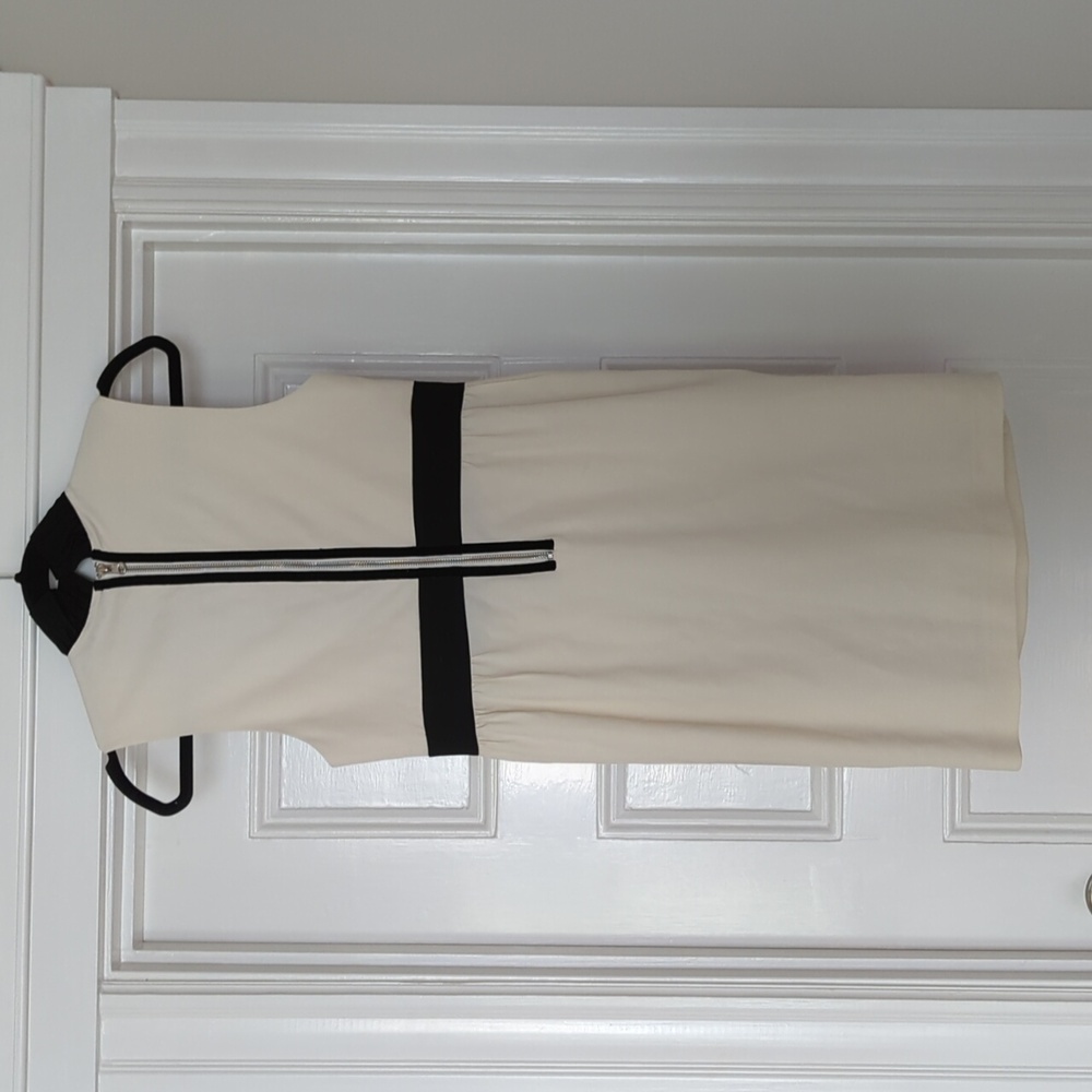 Stunning silk lined black and white dress - Picture 3 of 6
